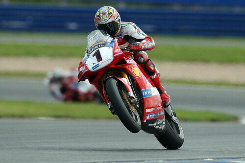 Cuando las motos bicilíndricas dominaron el mundial de Superbikes: cuatro bestias que marcaron la era dorada del WSBK