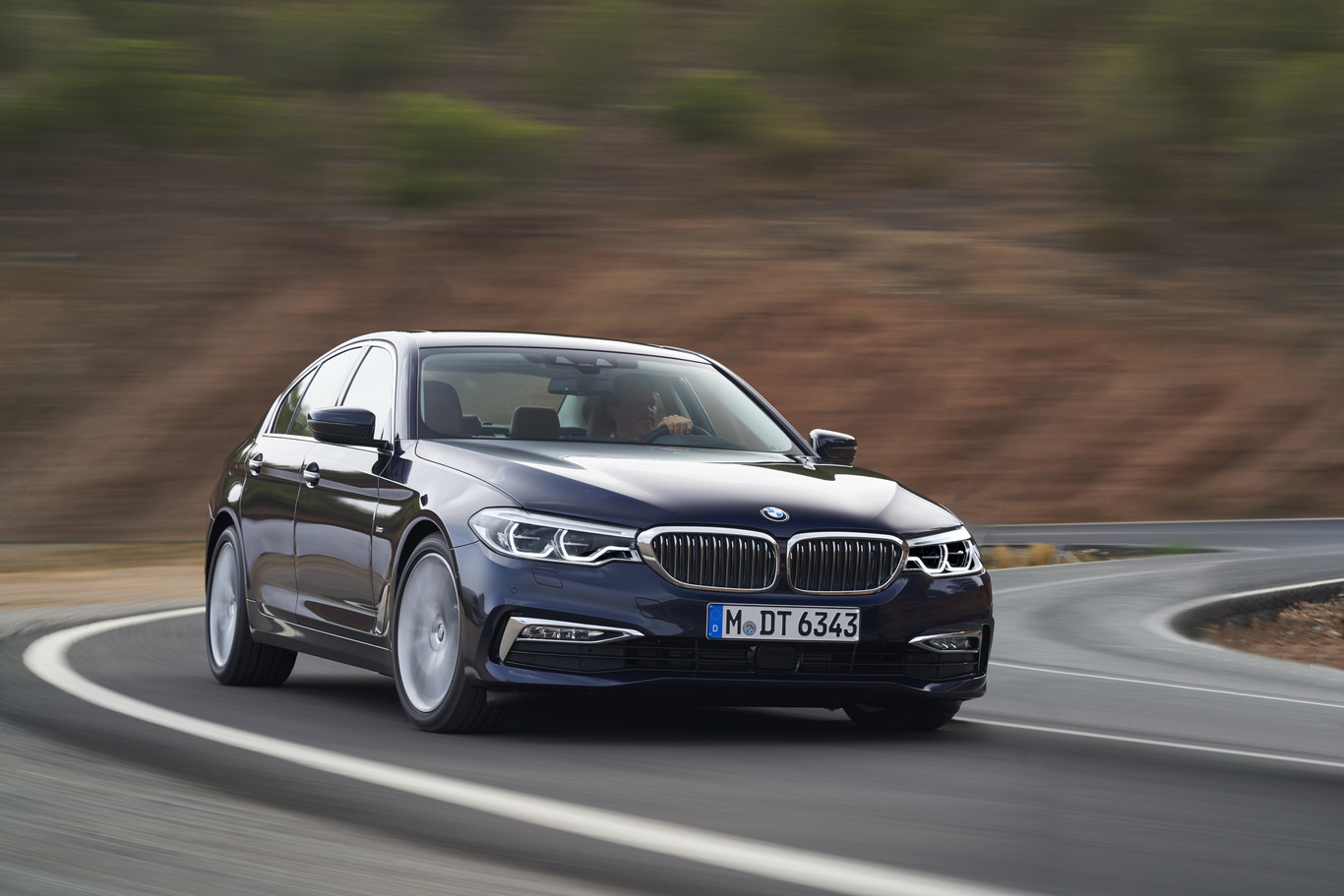 BMW Serie 5 2017: Precios, versiones y equipamiento en México