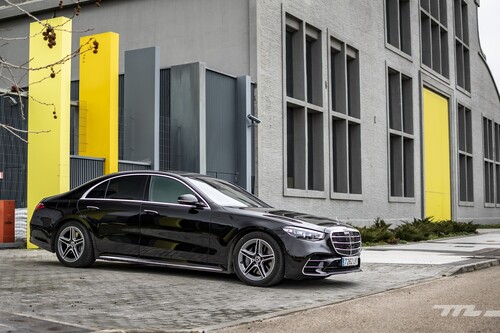Probamos el Mercedes-Benz S 500 4MATIC: el lujo hecho berlina ahora es más tecnológico y ahorrador que nunca