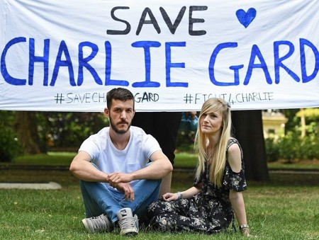 Finalizan los padres de Charlie Gard la batalla legal para tratarle en Estados Unidos