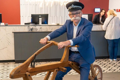 Dueno Hoteles Polacos