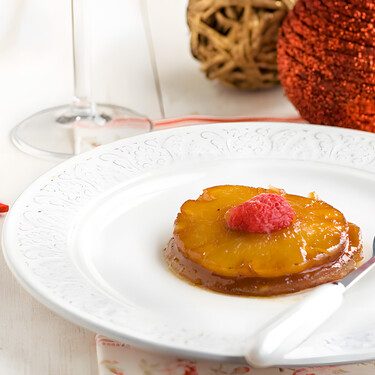 Mini tarta tatín de piña y hojaldre: receta de postre individual para Navidad