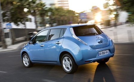 Nissan-LEAF-vista-trasera