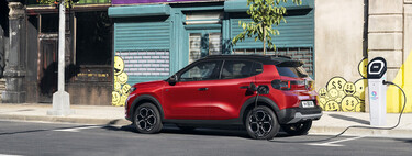 Cómo pedir las ayudas del plan MOVES III para comprar un coche eléctrico: cuánto puedo cobrar y cuándo lo voy a recibir