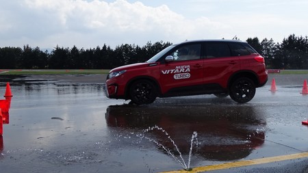Suzuki Vitara Turbo 2017 Prueba De Manejo 6