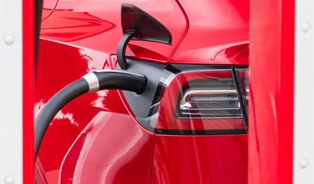 ¿Merece la pena el coche eléctrico? Aquí tienes una calculadora para comprobarlo