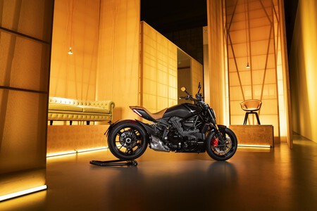 Ducati Xdiavel Nera 2022 005