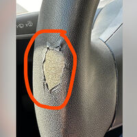 "La culpa la tiene el conductor por usar crema de manos": la excusa de Tesla para no cambiar los volantes en garantía 