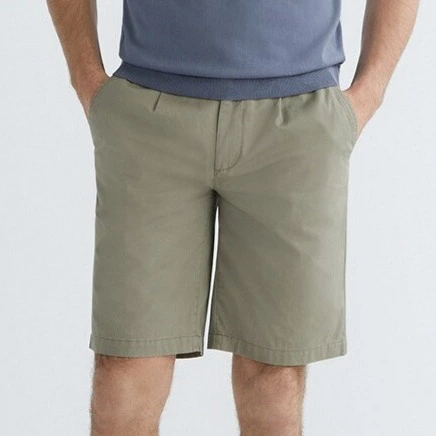 Unit Bermuda tipo chino de hombre con pinza