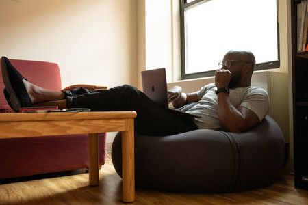11 hábitos y 6 aspectos que tenemos que cambiar para trabajar en casa y ser productivos