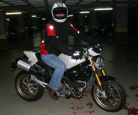 Monster1100