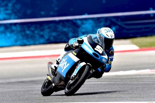 Impecable y rotunda, victoria de Romano Fenati en Moto3 doblegando a Jorge Navarro