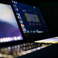 El precio de la RAM y los SSD sube, el de este portátil baja a mínimo: tiene una RTX 5060 y 16 GB de RAM DDR5