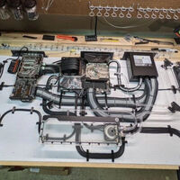 Un ingeniero dedicó un año a hacer su sueño realidad y convirtió su PC Gaming en un escritorio de mesa completamente funcional