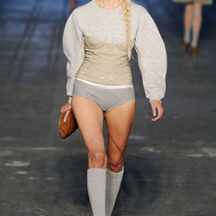 Foto 5 de 6 de la galería largas-trenzas-por-alexander-wang-para-la-primavera-verano-2010 en Trendencias