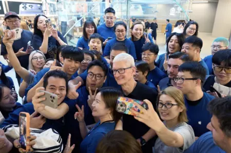 Tim Cook China Tim Cook China