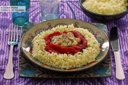 Cuscús al azafrán con berenjena y pimiento asados. Receta vegetariana