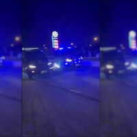 El villano de Jerez es el motorista de esta Yamaha TMAX que se quiso saltar la escolta y acabó estampado contra la Policía 