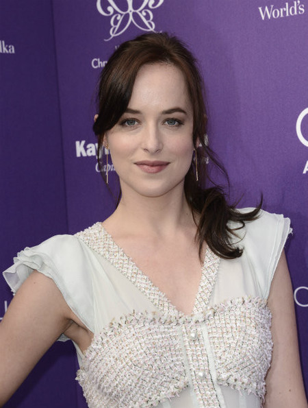 Las campanas de boda de Dakota Johnson suenan a engaño