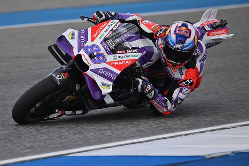 Jorge Martín cumple con la pole position mientras Pecco Bagnaia se mete en un pequeño lío en Tailandia