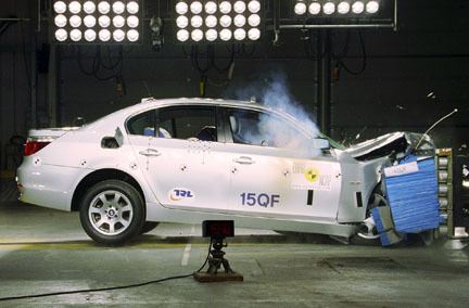 BMW Serie 5 - EuroNCAP frontal