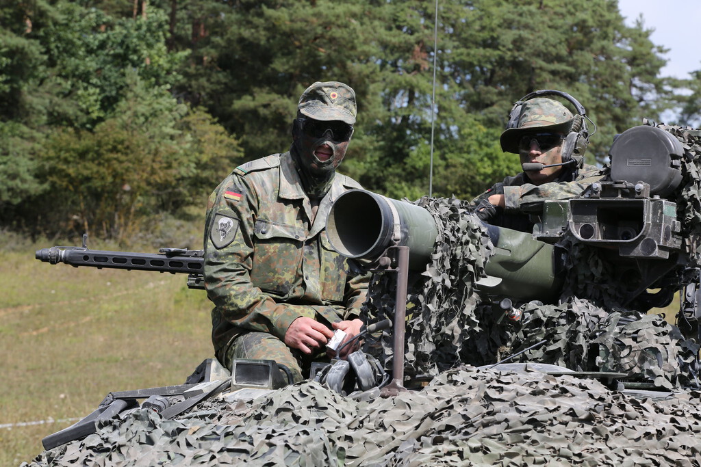 Alemania era un gigante militar dormido: ahora la han despertado y ya está superando a EEUU en balas producidas al año