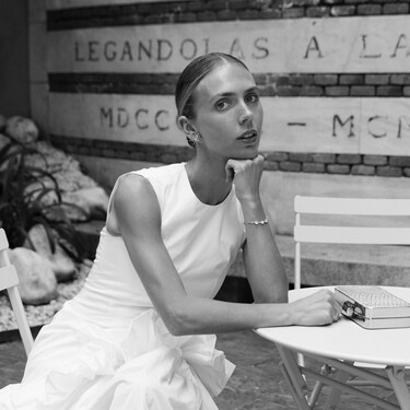 Parece Pandora, pero es Tous: la pulsera de plata con charms más elegante solo cuesta 49 euros