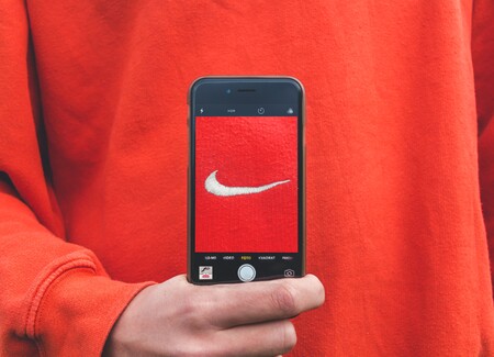 La nueva colección de Nike que lanza Lidl está cargada de básicos muy prácticos (y súper económicos)