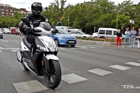 Así va a afectar a los motoristas de Madrid la nueva Ordenanza de Movilidad Sostenible