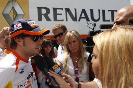Fernando Alonso confía en las evoluciones del R29