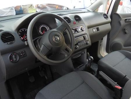 volkswagen-caddy-2014-(19).jpg