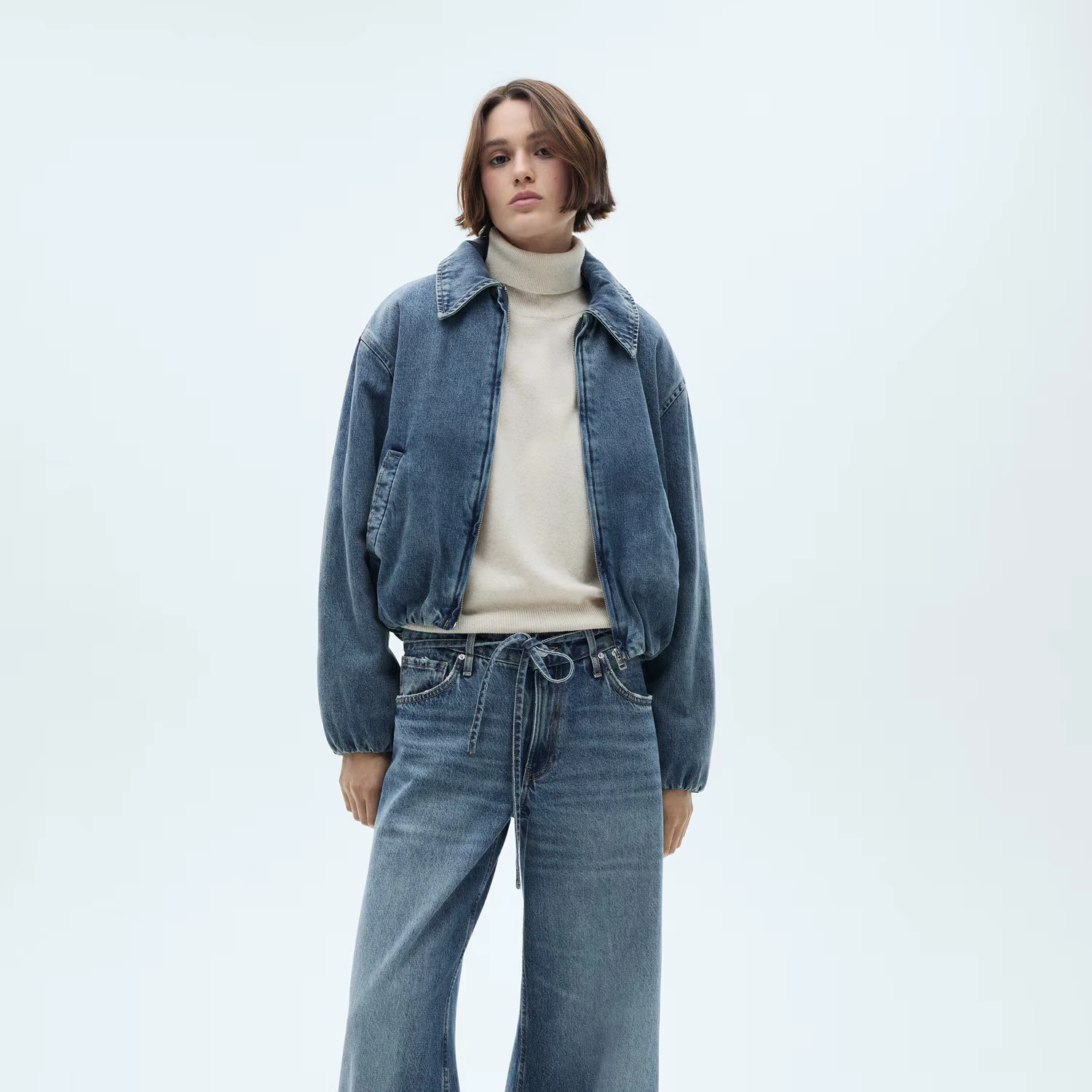 Cazadora vaquera bolsillos

