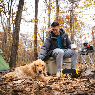 Hay hombres a los que no les va quedarse en casa, y estos regalos pensados para la naturaleza son un obsequio seguro 