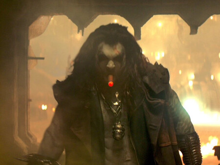 Jason Momoa como Lobo en el adelanto de 'Supergirl'