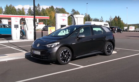 El Volkswagen ID.3 ha alcanzado 413 km de autonomía en una prueba real, pero sólo a 90 km/h