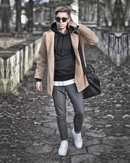 La Hoodie Negra La Prenda Clave Del Street Style De La Semana 05