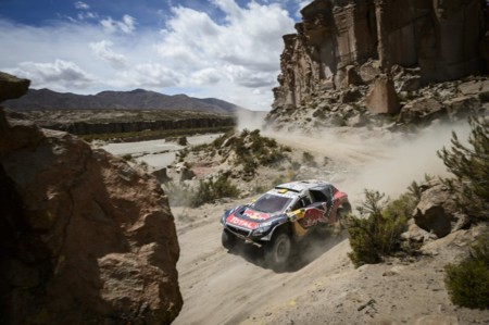 Triplete para Peugeot con victoria de Monsieur Dakar