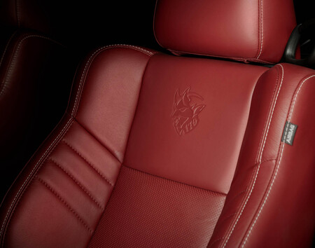 Dodge Challenger SRT Demon 170 asientos