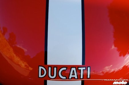 Ducati-sport-1000-traera-colín