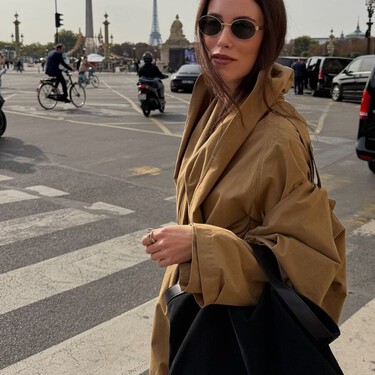 La falda de cuadros más bonita de la primavera 2026 está en Zara y tiene un detalle arquitectónico que parece de lujo 