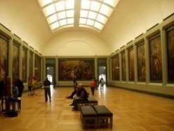 Algunos consejos para visitar museos con niños y no morir en el intento