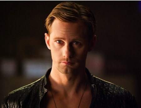 Alexander Skarsgård, nuestro sueco favorito... ¿con la hermana pequeña de las Olsen?