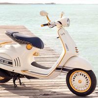 La Vespa 946 será más exclusiva que nunca gracias a un traje a medida de Christian Dior