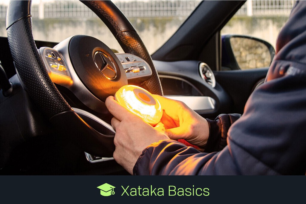 Falsificaciones de balizas V16: qué debes mirar para diferenciarlas de las homologadas