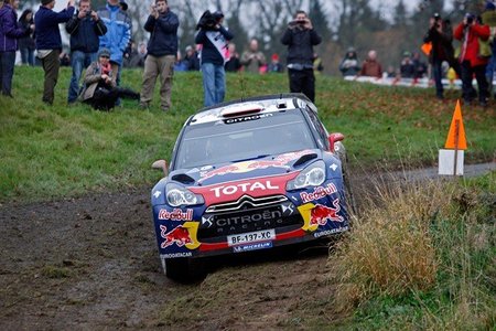 Rally de Gales 2011: Sébastien Loeb más cerca de su octavo titulo tras los problemas de Mikko Hirvonen