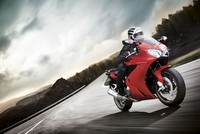 Salón de Milán 2013: Honda VFR800F, nueva cara para el legendario V4