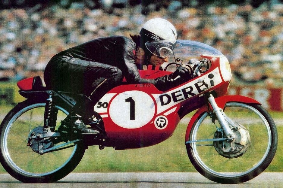 Ángel Nieto, el padre del motociclismo español que llegó a la cima del mundial desde la nada