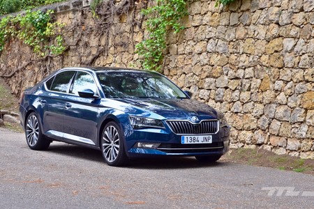 Skoda Superb 2 0 Tdi 150 L K 059
