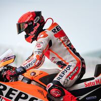 Marc Márquez y su entorno: "Me dicen que es hora de parar"