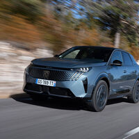 Siempre nos han dicho que una conducción suave es la clave para que la batería del coche eléctrico dure más. Un estudio lo acaba de desmentir